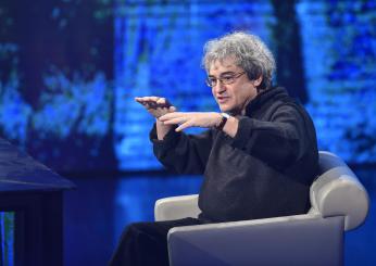 Il fisico Carlo Rovelli presenta il suo libro ‘Buchi bianchi’, dove…