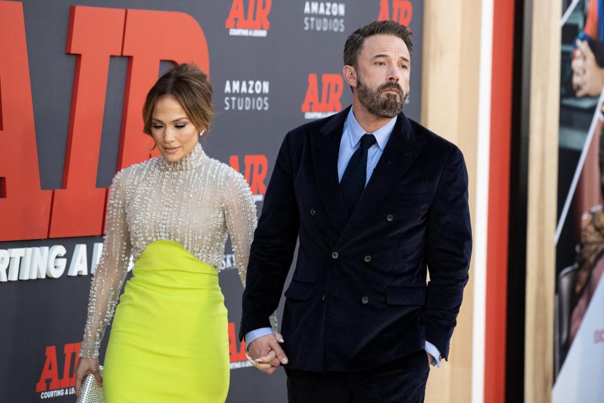 Jennifer Lopez e Ben Affleck si incontrano alla partita di basket del figlio Samuel, è gelo tra i due: ecco cosa è successo