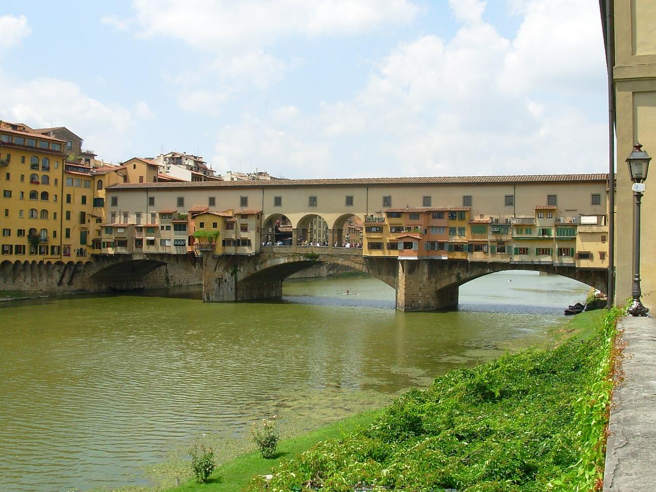 Qual è il percorso dell’Arno e quali città bagna? Gli affluenti, dove nasce e dove sfocia il fiume della Toscana