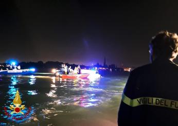 Tragedia a Venezia, incidente dopo la festa del Redentore: ragazzo cade in acqua da un barchino e muore annegato