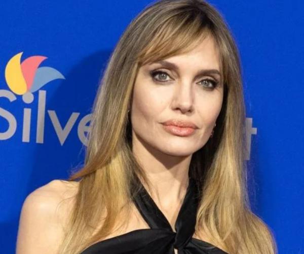 Il cambio look di Angelia Jolie, sul tappetto rosso con sua figlia Zahara