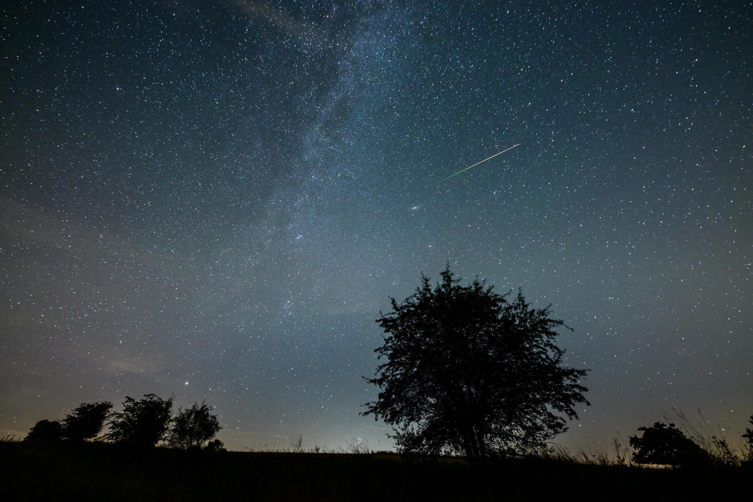 Cometa verde Nishimura: quando, dove e come vederla in Italia