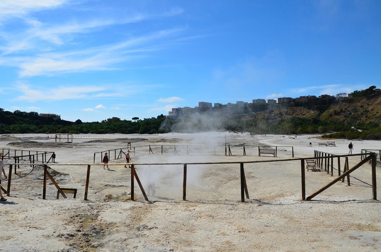 Supervulcano dei Campi Flegrei: cos’è e quanti supervulcani ci sono nel mondo