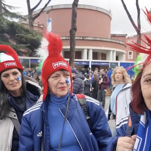 Sei Nazioni Italia – Scozia, i tifosi italiani e scozzesi insieme all’Olimpico: “Una festa di fratellanza” | VIDEO