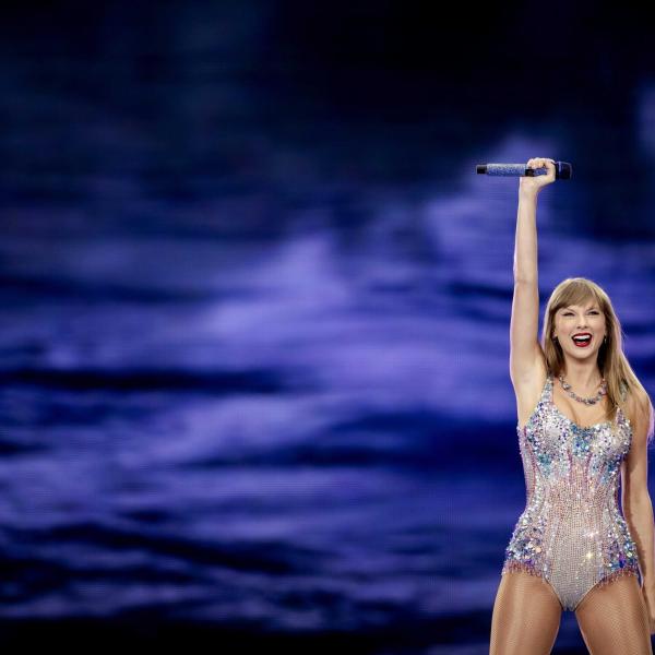 Taylor Swift in concerto a Milano, l’attacco hacker mette in allarme: rubati 440mila biglietti dell’Eras Tour a TicketMaster