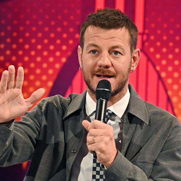 Alessandro Cattelan ha fondato una casa editrice: si chiama “Accent…