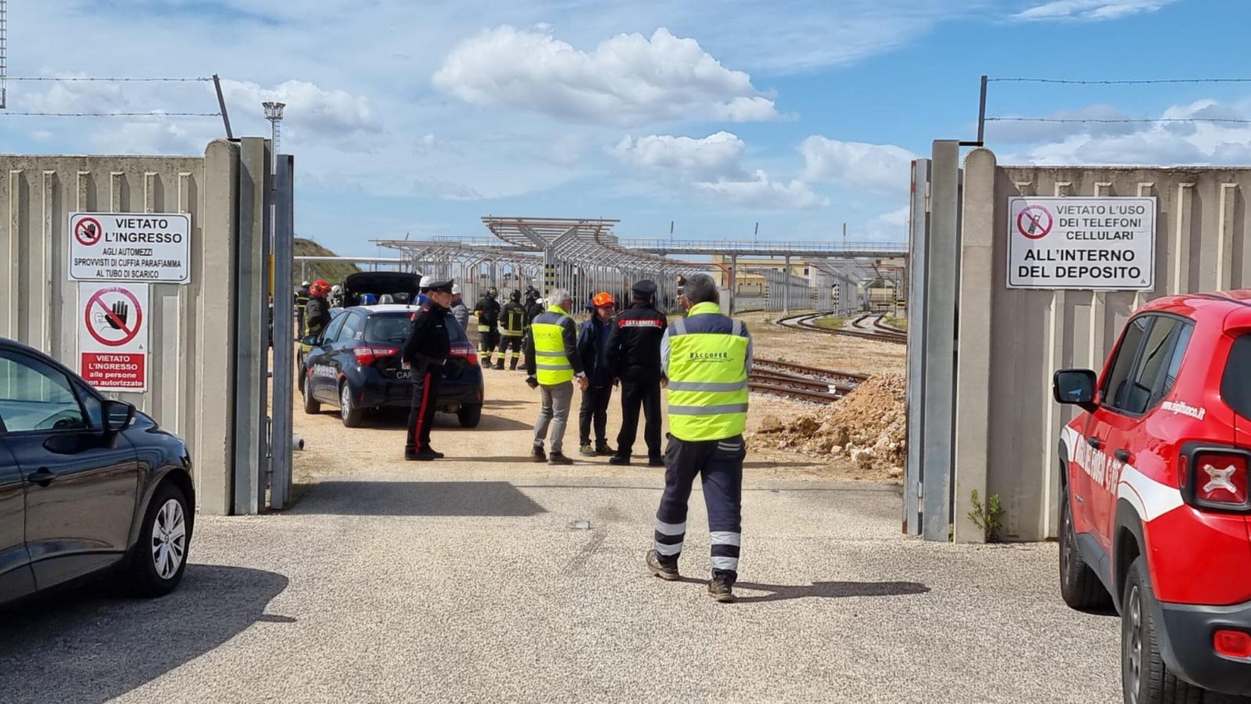 Incidente sul lavoro, operaio muore schiacciato tra due camion nella sede Esselunga di Pioltello