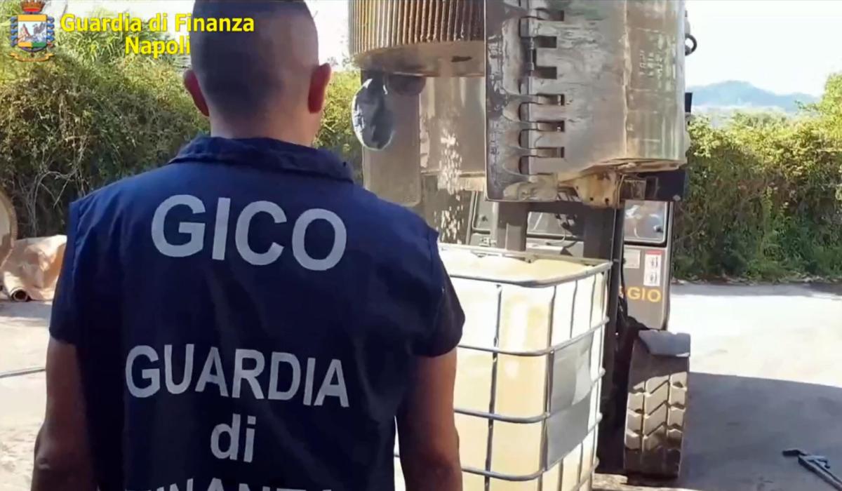 Blitz della Guardia di Finanza di Napoli: maxi evasione fiscale da oltre 2 milioni di euro