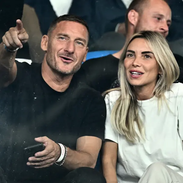 Francesco Totti e Noemi Bocchi, voci di matrimonio: spunta anche un anello