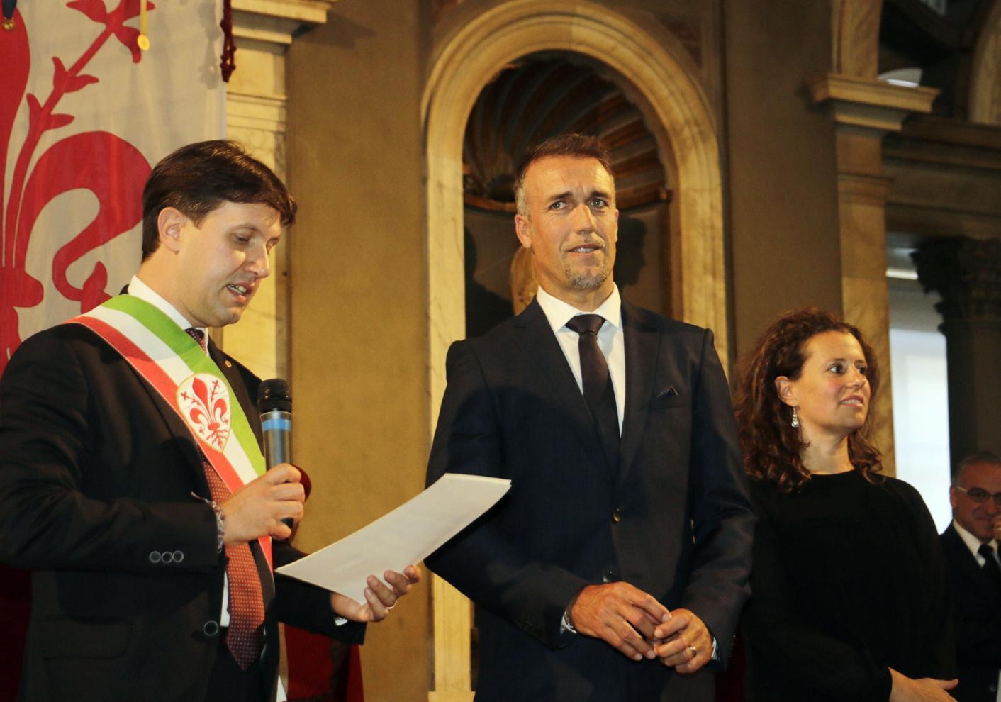 Firenze, pazza idea del centrodestra: Batistuta candidato sindaco?