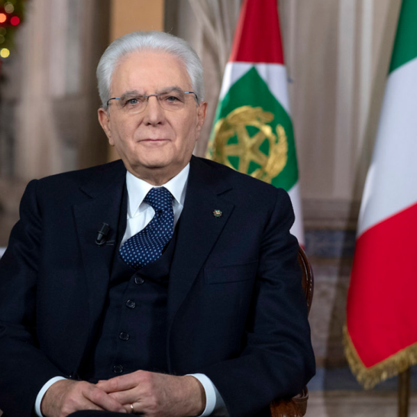 Discorso di Mattarella, alle 15.30 il giuramento del Presidente della Repubblica. Segui la diretta