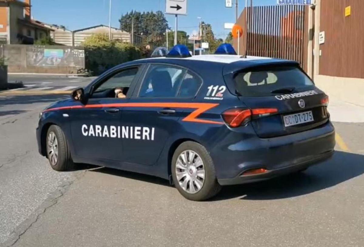 Catania, sparatoria in via Santa Maria della Catena: ferite due per…