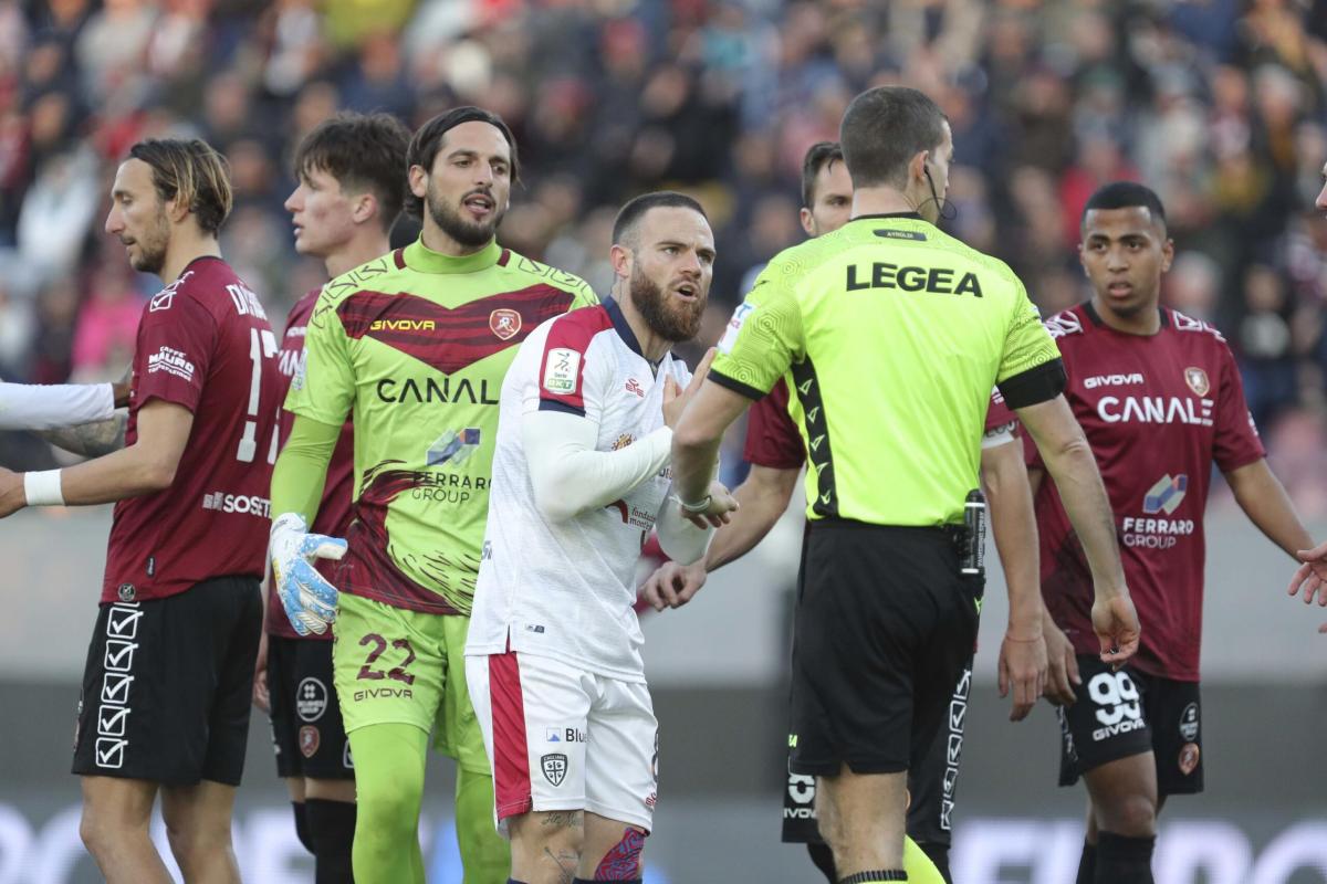 Reggina, 3 punti di penalizzazione per mancato pagamento Irpef | CL…