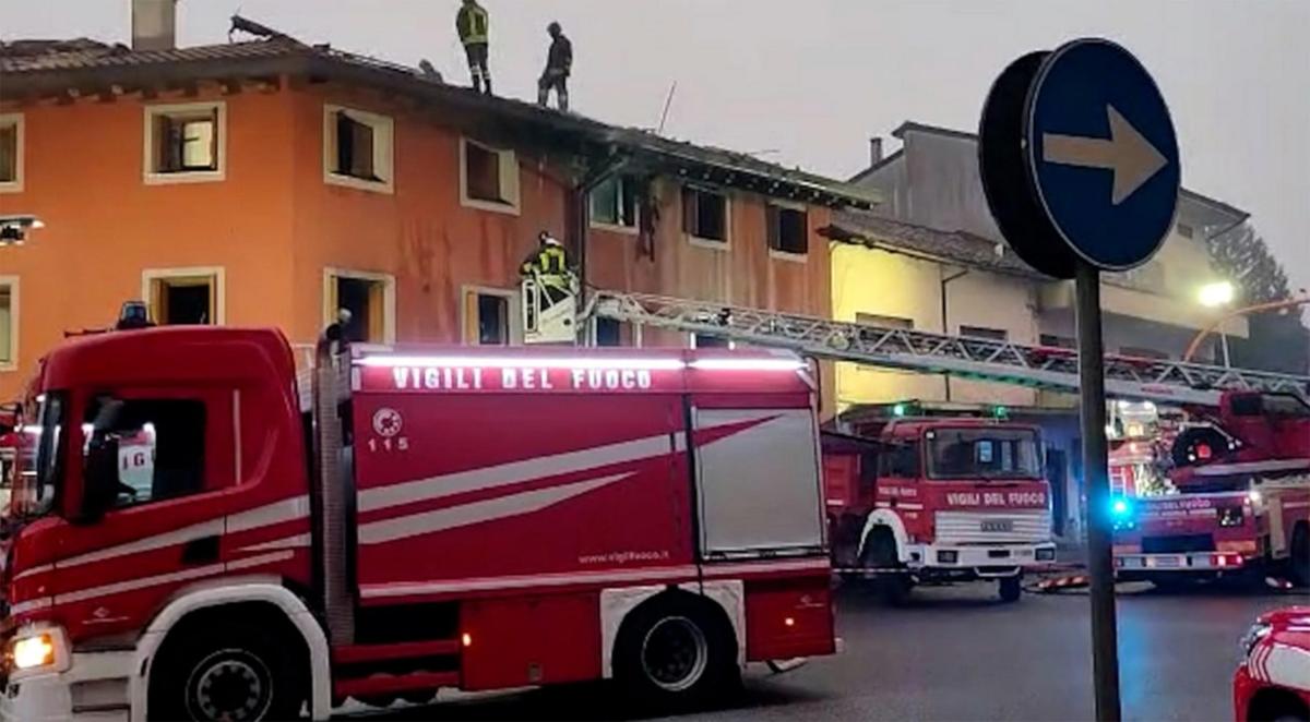 Incendio ad Udine in una comunità per ragazzi: un morto e due feriti