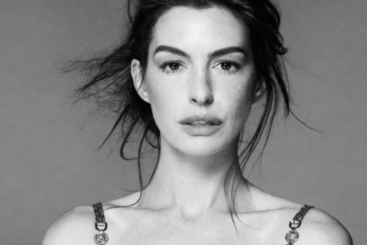 Un truccatore distrugge Anne Hathaway: “Non mi ha mai trattato come persona”