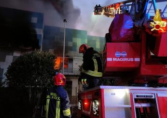 Lecce, incendio in una masseria a Torre Chianca: fiamme divampate nel sottoscala