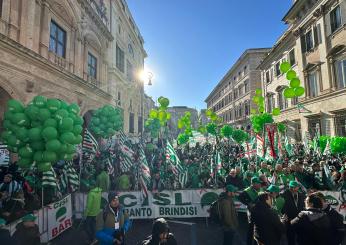 Manifestazione Cisl a Roma, in piazza per cambiare la manovra del governo | VIDEO