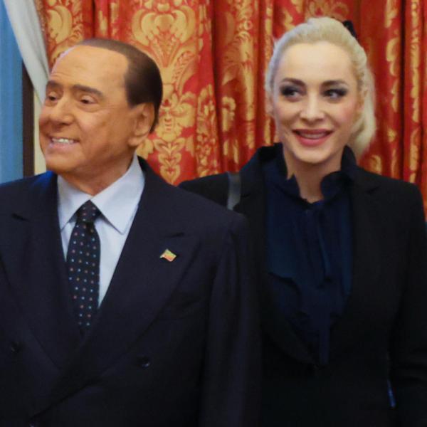 Marta Fascina, il messaggio per Silvio Berlusconi: “Mi manchi amore mio” | FOTO