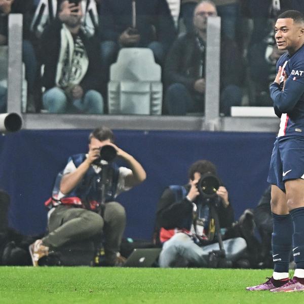 Mbappé-Psg prove di rinnovo, Al-Khelaifi: “È un giocatore incredibile e una persona fantastica”