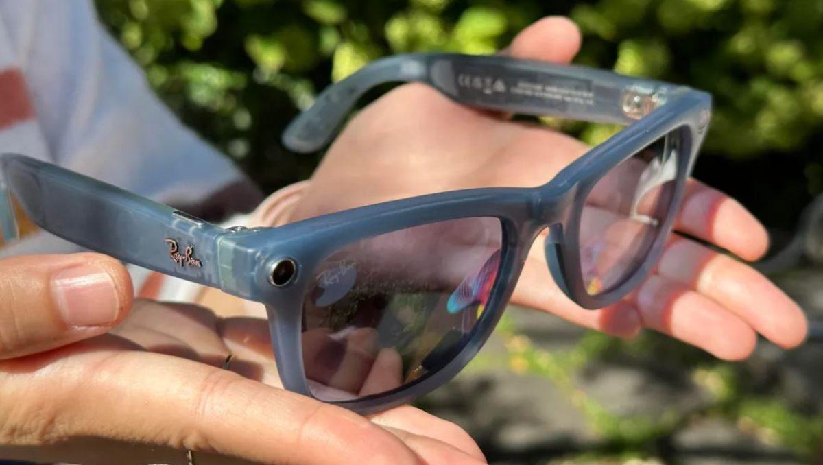 Nuovi occhiali Ray-Ban smart con IA, in collaborazione con Meta, come funzionano