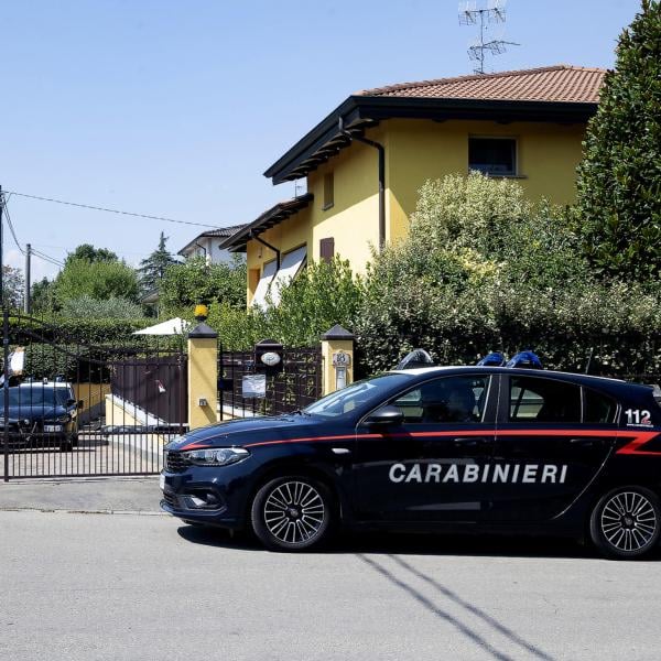 Doppio orrore a Parma, resti di un neonato morto trovati in un giardino: è il secondo ritrovamento a Vignale di Traversetolo