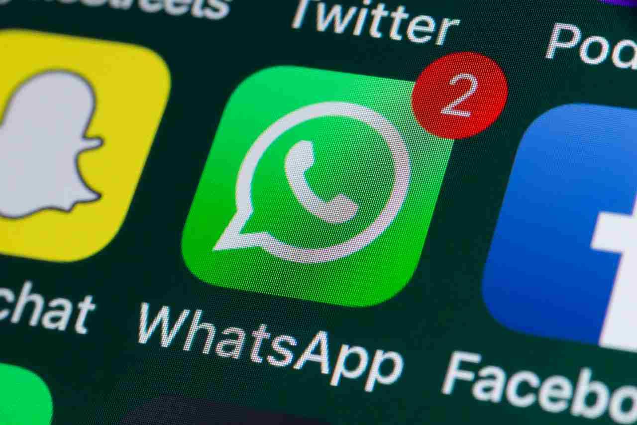 WhatsApp ora permette di vedere i messaggi cancellati per errore, ecco come