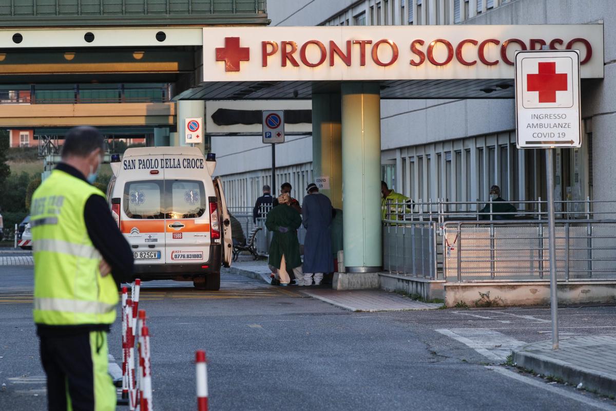 Catania, incidente fra Palagonia e Mineo: scontro frontale tra due …