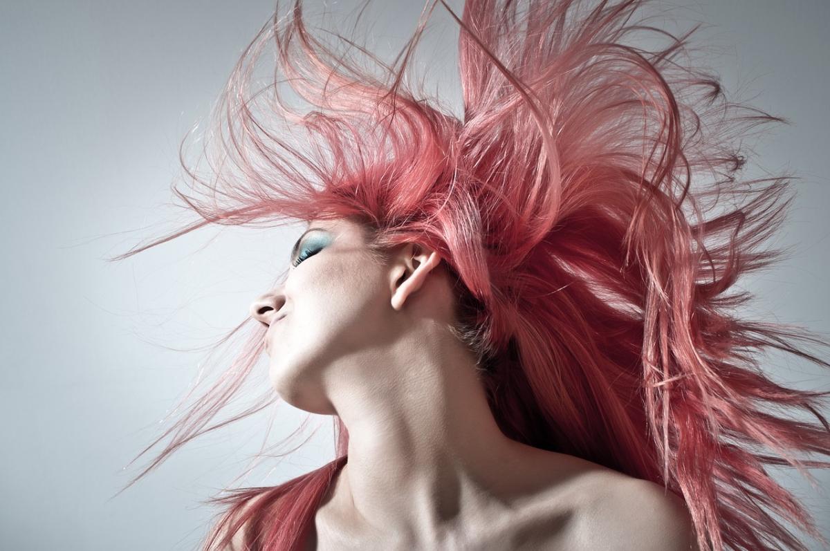 Quali sono i colori dei capelli preferiti per la primavera-estate 2…