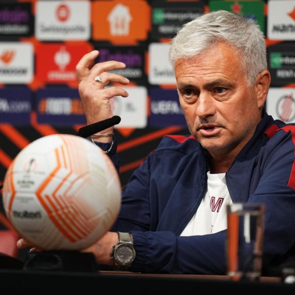 Siviglia-Roma sarà anche Mendilibar contro Mourinho: i due allenatori a confronto