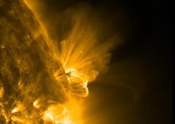 Tempesta solare cannibale: cos’è, quali sono i rischi e quando avve…