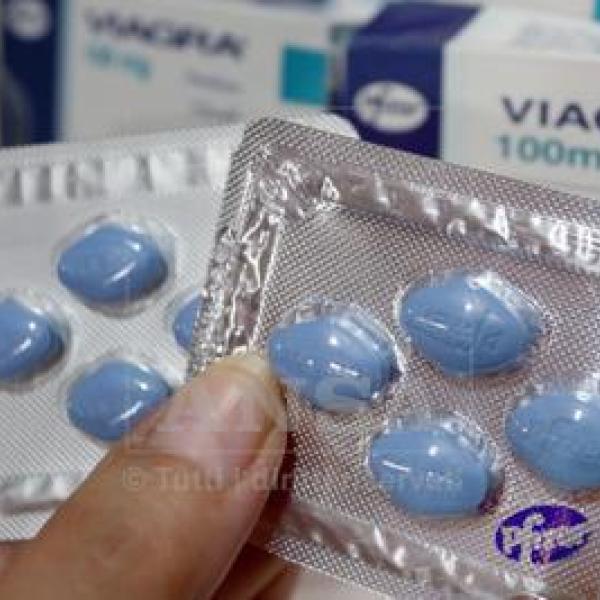 Pfizer, stop al viagra in Russia: la pillola blu da oggi è vietata