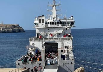 Migranti, si svuota l’hotspot di Lampedusa: oggi altri trasferimenti. La situazione