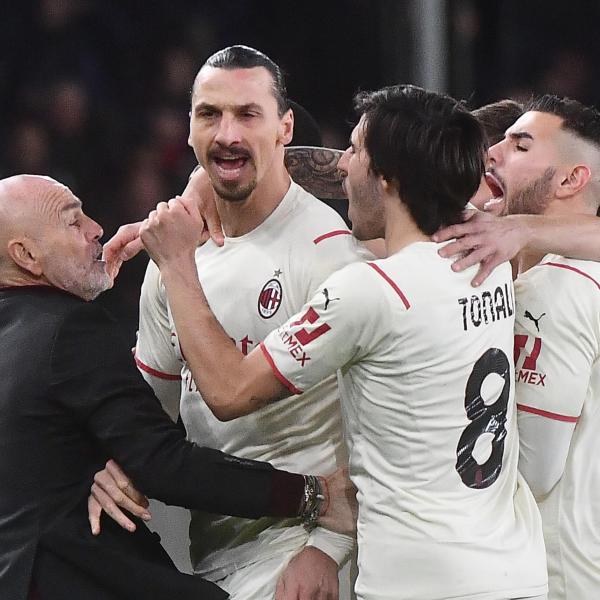 Perché Ibrahimovic è stato a Milanello durante l’allenamento dei rossoneri? È polemica per la visita e il colloquio con Pioli | VIDEO