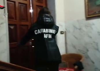 Caserta, scoperto il cadavere mummificato di una donna in un baule:…