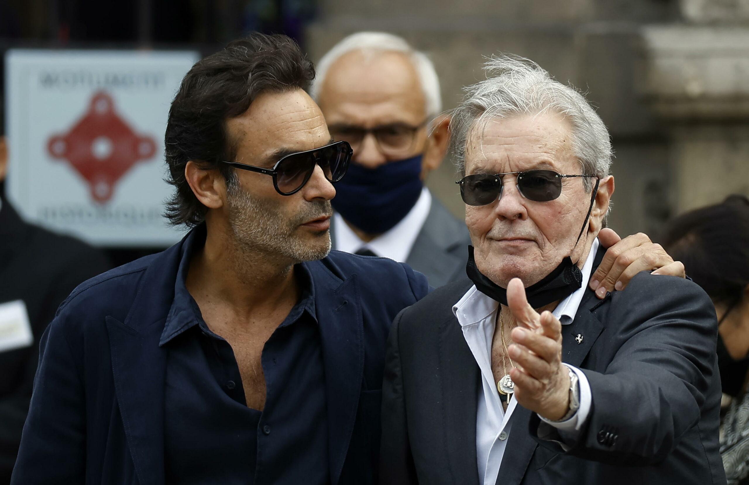 Francia, Alain Delon affetto da linfoma: i figli confermano voci della malattia dell’attore