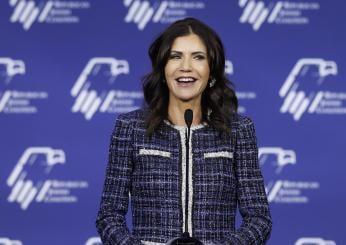 Chi è Kristi Noem: età, carriera e vita privata della possibile vice di Trump