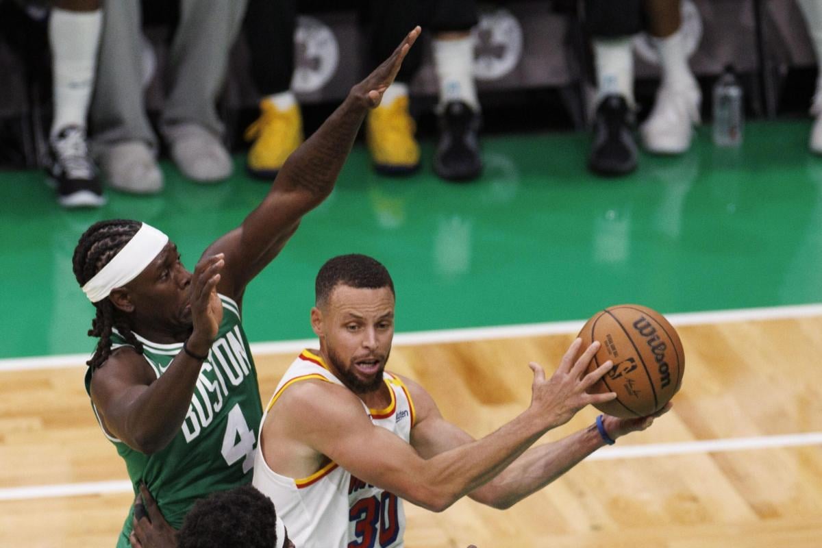 NBA 24-25, i GSW vincono a Boston. Striscia netta di Cleveland: i risultati