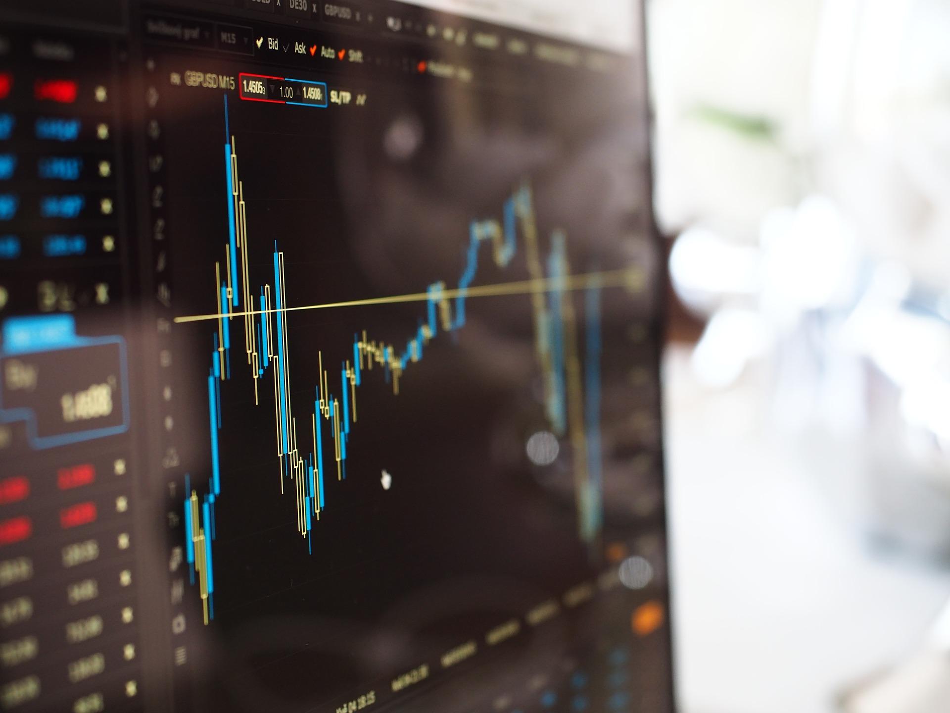 Economia, in salita i redditi-consumi delle famiglie