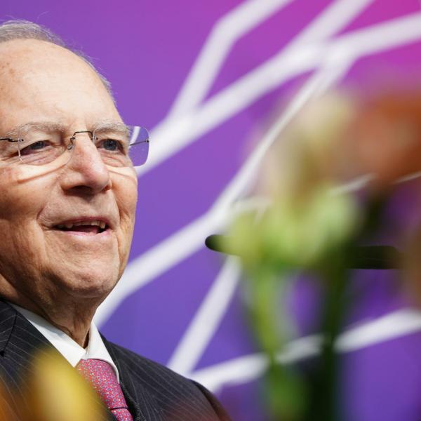 Addio a Wolfgang Schauble: causa morte, attentato e carriera dell’ex ministro delle Finanze tedesco