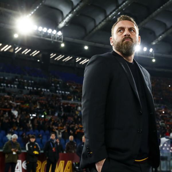 Brighton-Roma, De Rossi: “Può esserci un po’ di rilassatezza. Su Lukaku e Dybala…”