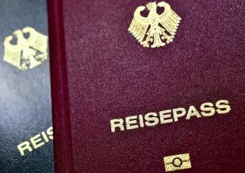 Germania, per ottenere la cittadinanza tedesca bisognerà riconoscere l’esistenza dello Stato d’Israele: inasprite le norme per l’espulsione dei migranti