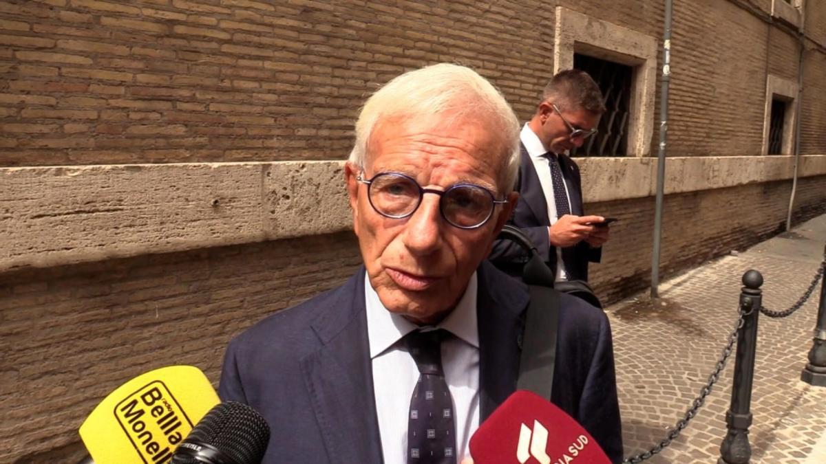 Ricatto a Sangiuliano? Il legale del ministro: “Non c’è nessuna prova. Valutiamo denuncia a Boccia” | VIDEO