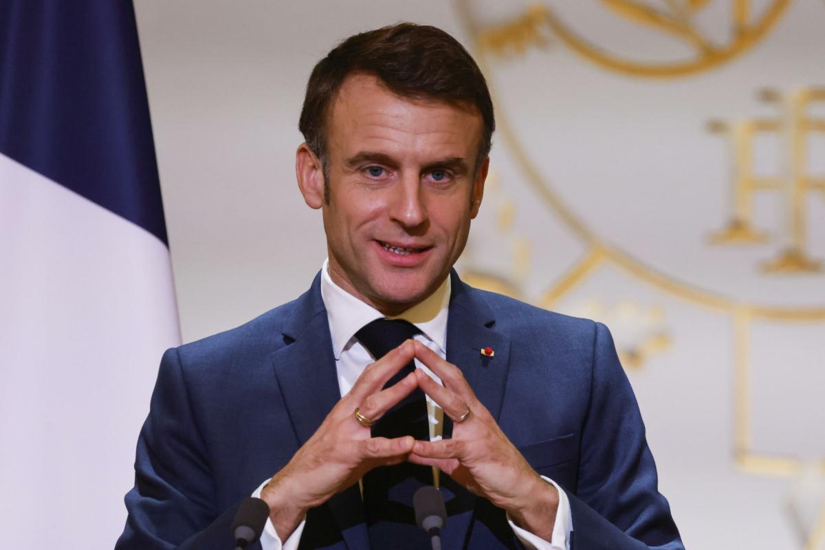 Francia Hanukkah all’Eliseo: continuano le polemiche contro Macron