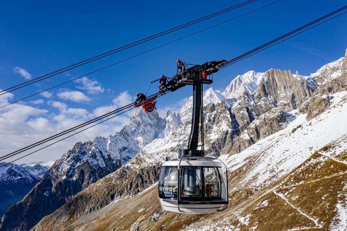 Guasto alla telecabina verso il Pramollo, 160 sciatori sospesi nel …