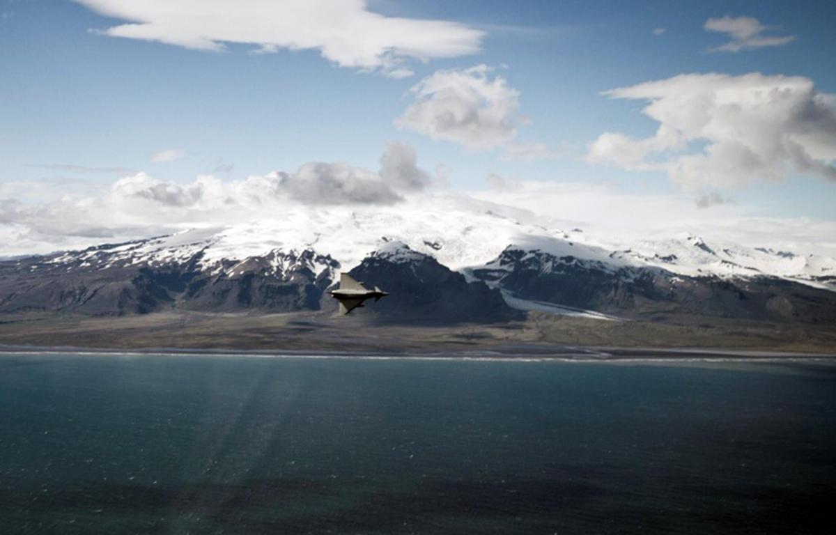 Islanda, erutta un vulcano a 50 km da Reykjavík: evacuate alcune ab…