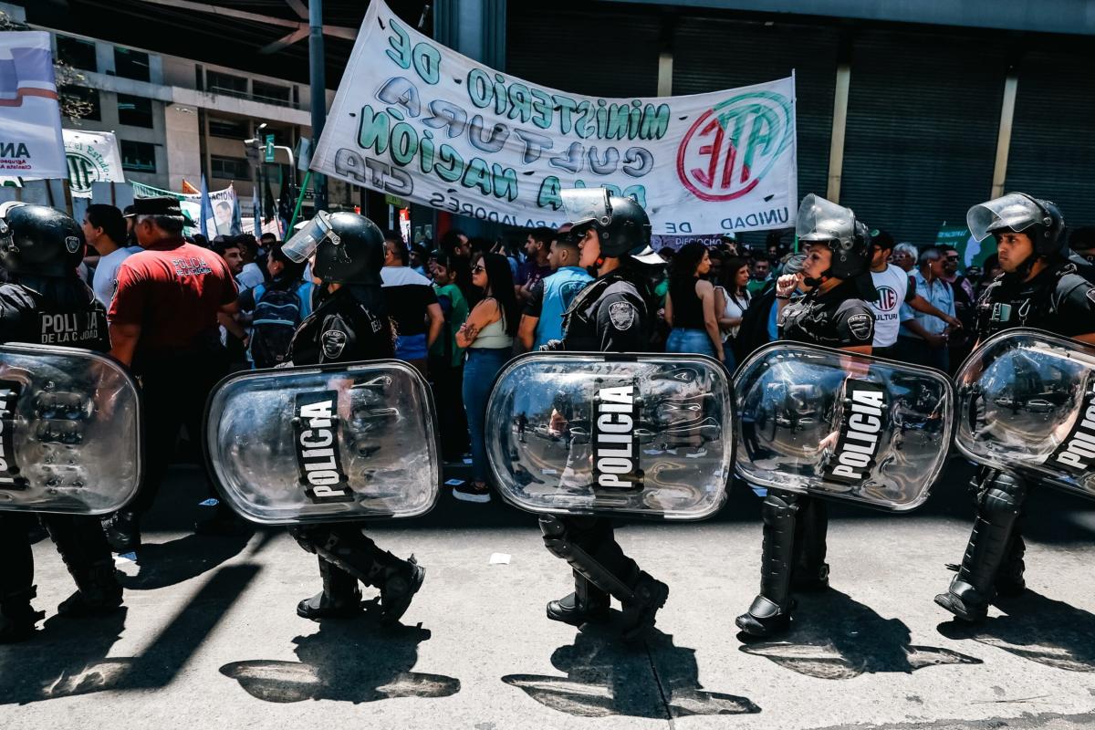 Argentina, sciopero generale 24 gennaio 2024: le proteste contro il…