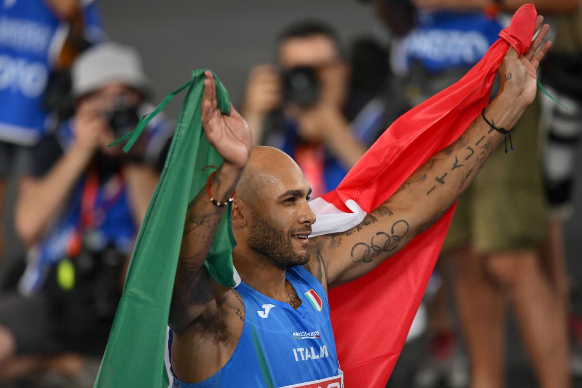 Europei Atletica 2024, oro per l’Italia nella 4×100 maschile: super Jacobs davanti a Mattarella |VIDEO