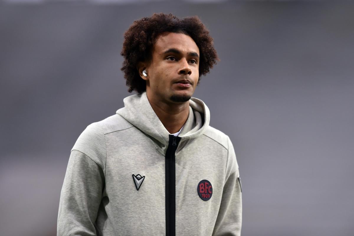 Manchester United, rivoluzione totale: obiettivo Zirkzee, poi tutto su De Ligt