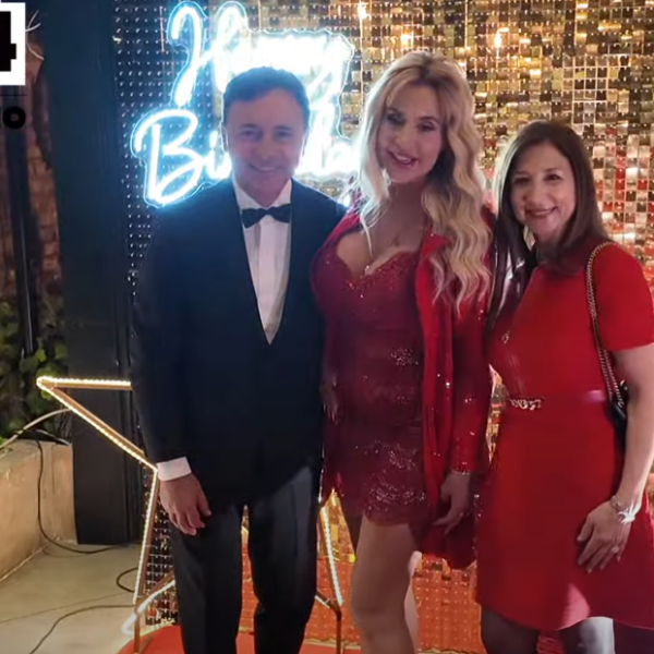 Valeria Marini compleanno flop, tanti i vip attesi che danno buca alla showgirl alla festa ai Parioli |  VIDEO