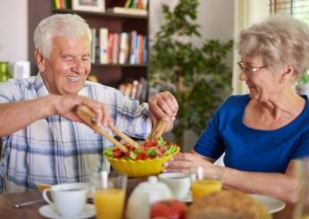 Quali sono gli alimenti che aiutano a ridurre il rischio di demenza